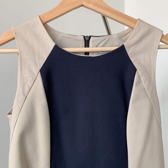 MIDI two colored DKNU dress | Size 0 - Picture 2 of 10